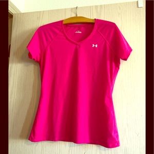 NWOT Under Armour T Shirt